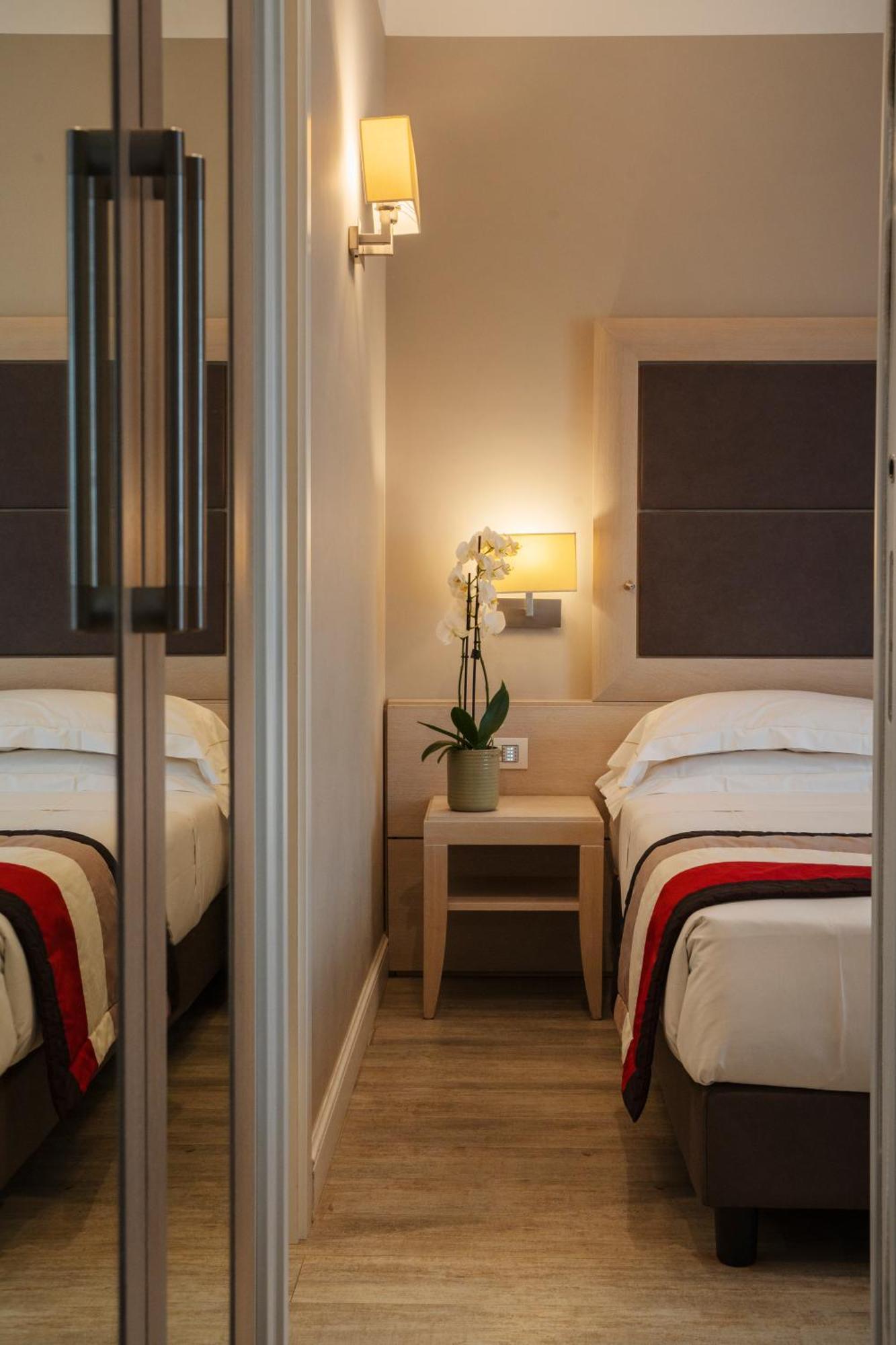 Hotel Villa Maria Regina Roma Esterno foto